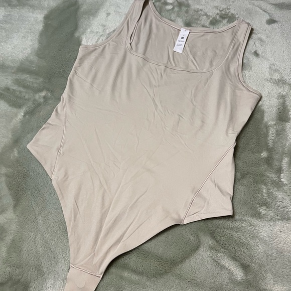 Lululemon wunder most bodysuit - Picture 2 of 9